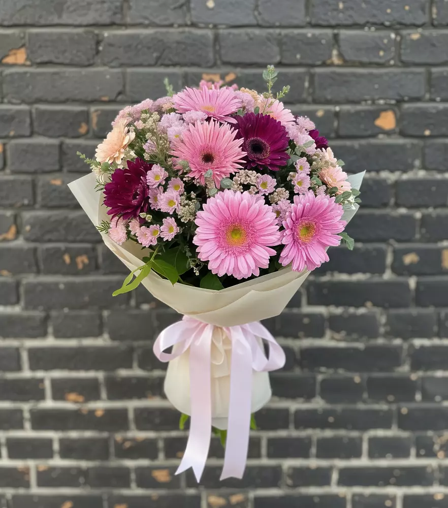 Букет цветов из: Герберы и Хризантемы в Богучанах