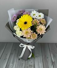 Букет цветов из:  Розы, Герберы и Хризантемы в Богучанах
