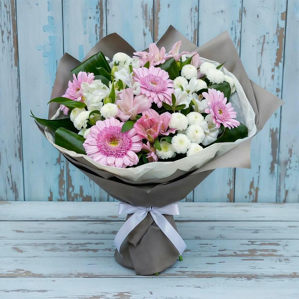 Букет цветов из: Герберы, Альстромерии и Хризантемы в Богучанах