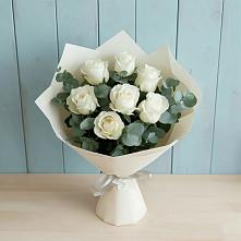 Букет Белые розы в Эвкалипте в Богучанах