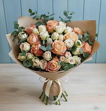 Букет цветов из:  Альстромерии и Розы в Богучанах